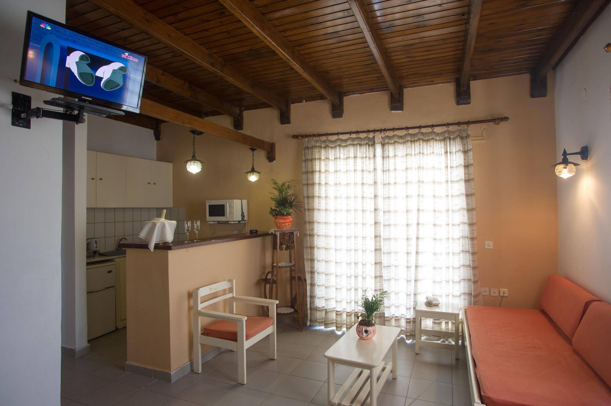 Anagenessis Village Hotel Kalamaki  Exterior photo